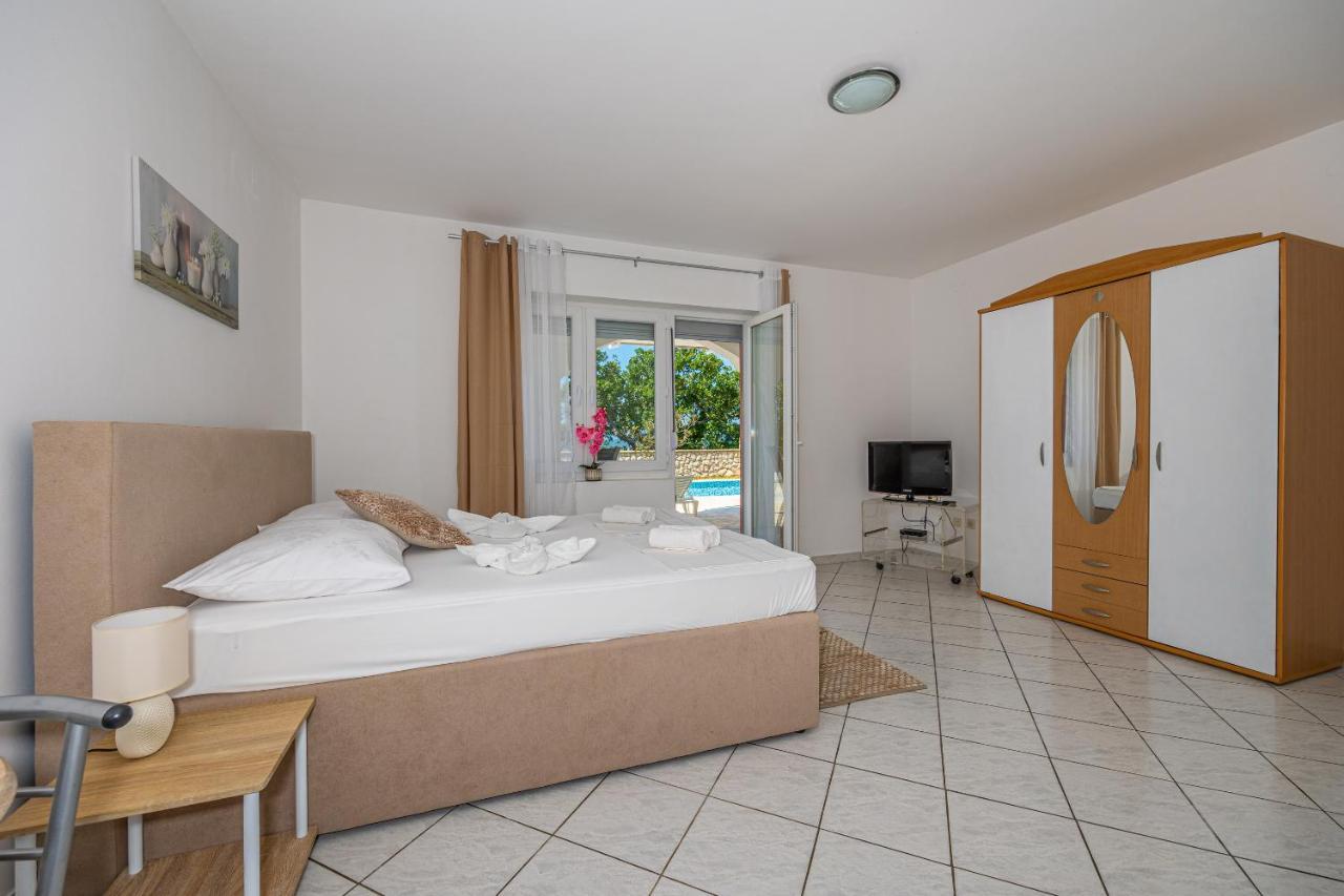 Bella Adria Apartmani Dramalj Extérieur photo